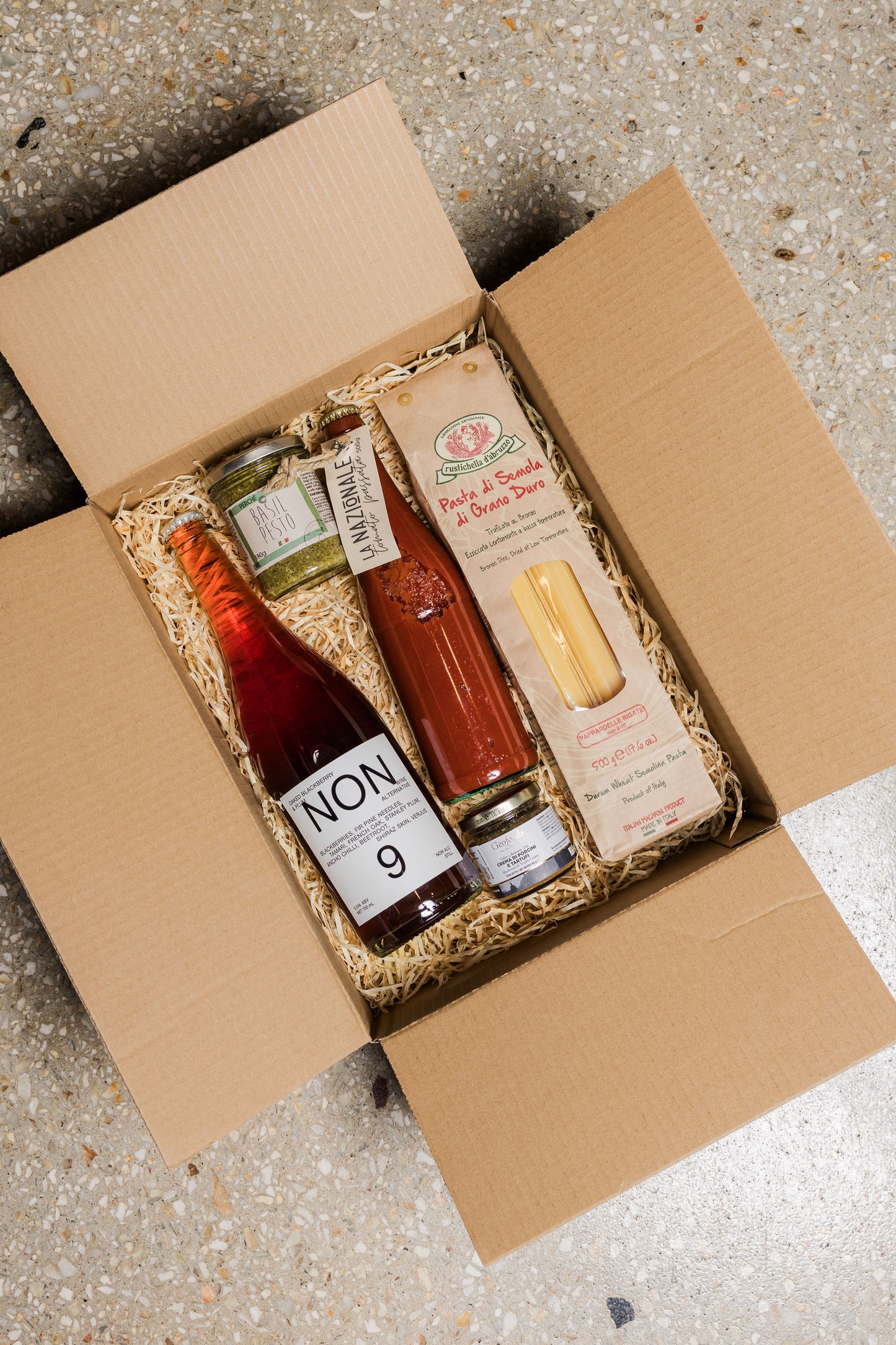 Italian Pasta Night + NON #9 Non Alcoholic Wine - Christmas Gift Hamper-Heritage Wine Store Perth CBD Bottleshop