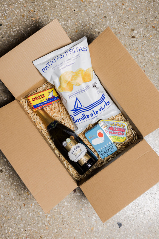 Tinned Fish & Crisps + Lyre's Non Alcoholic Sparkling Wine - Christmas Gift Hamper-Heritage Wine Store Perth CBD Bottleshop